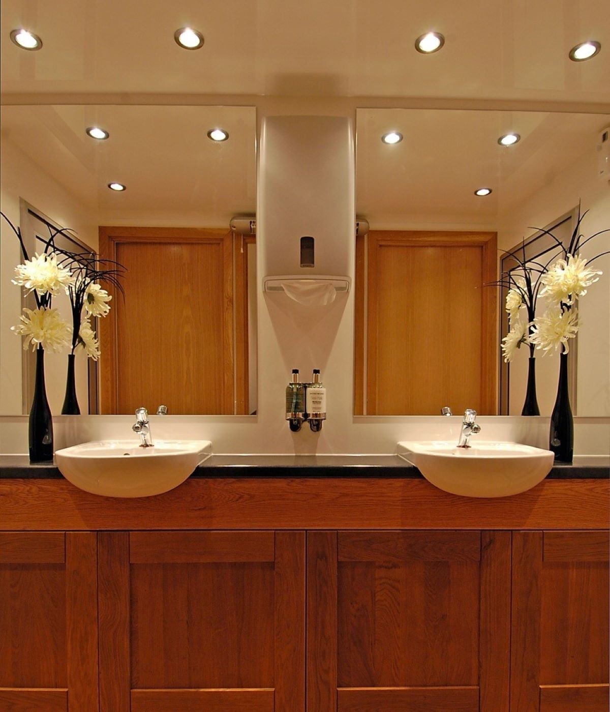 Luxury restroom trailer